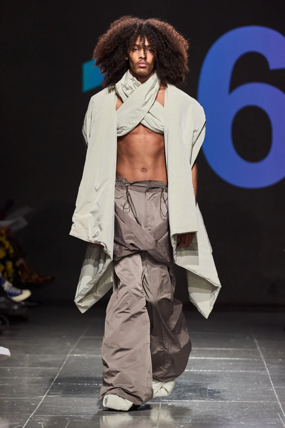 00091-central-saint-martins-fall-2023-ready-to-wear-credit-gorunway