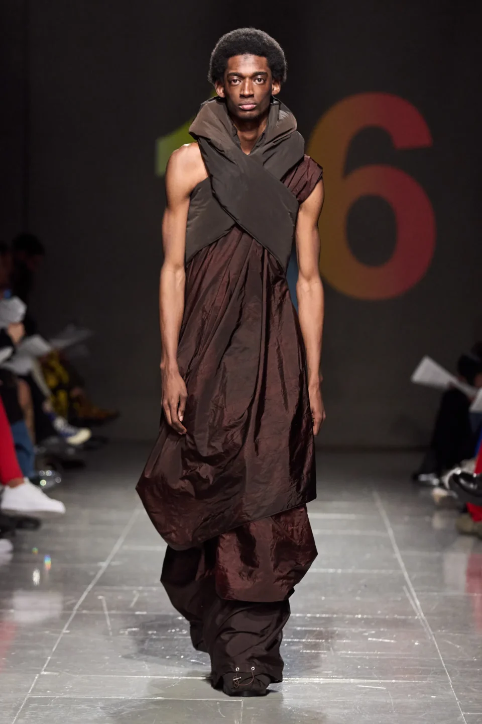 00093-central-saint-martins-fall-2023-ready-to-wear-credit-gorunway