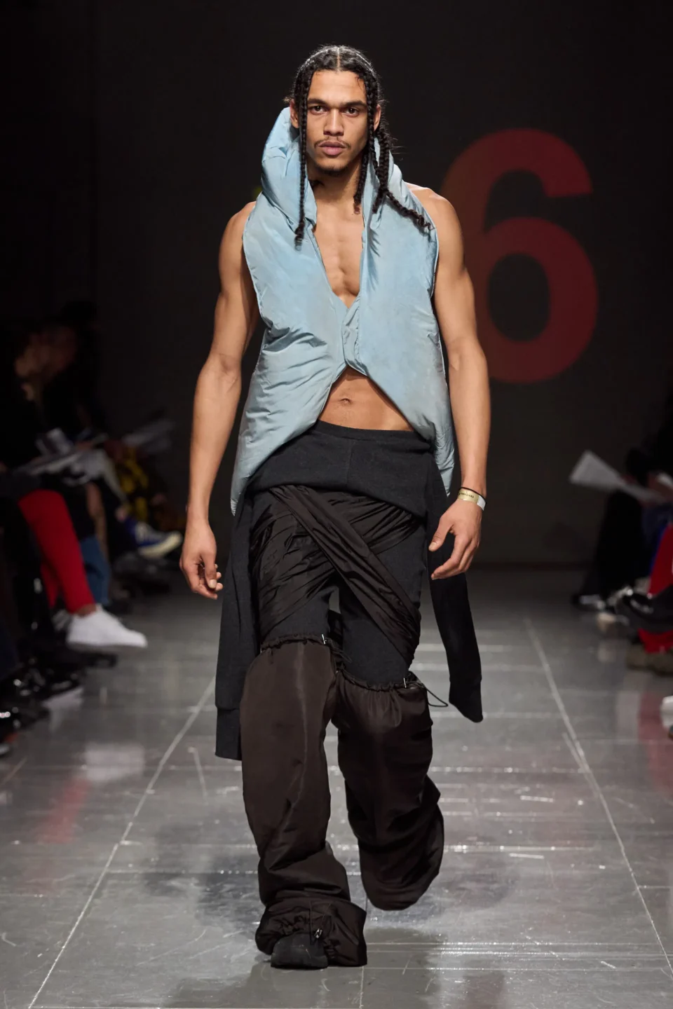 00095-central-saint-martins-fall-2023-ready-to-wear-credit-gorunway