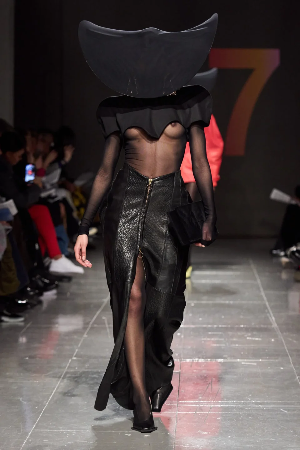 00096-central-saint-martins-fall-2023-ready-to-wear-credit-gorunway