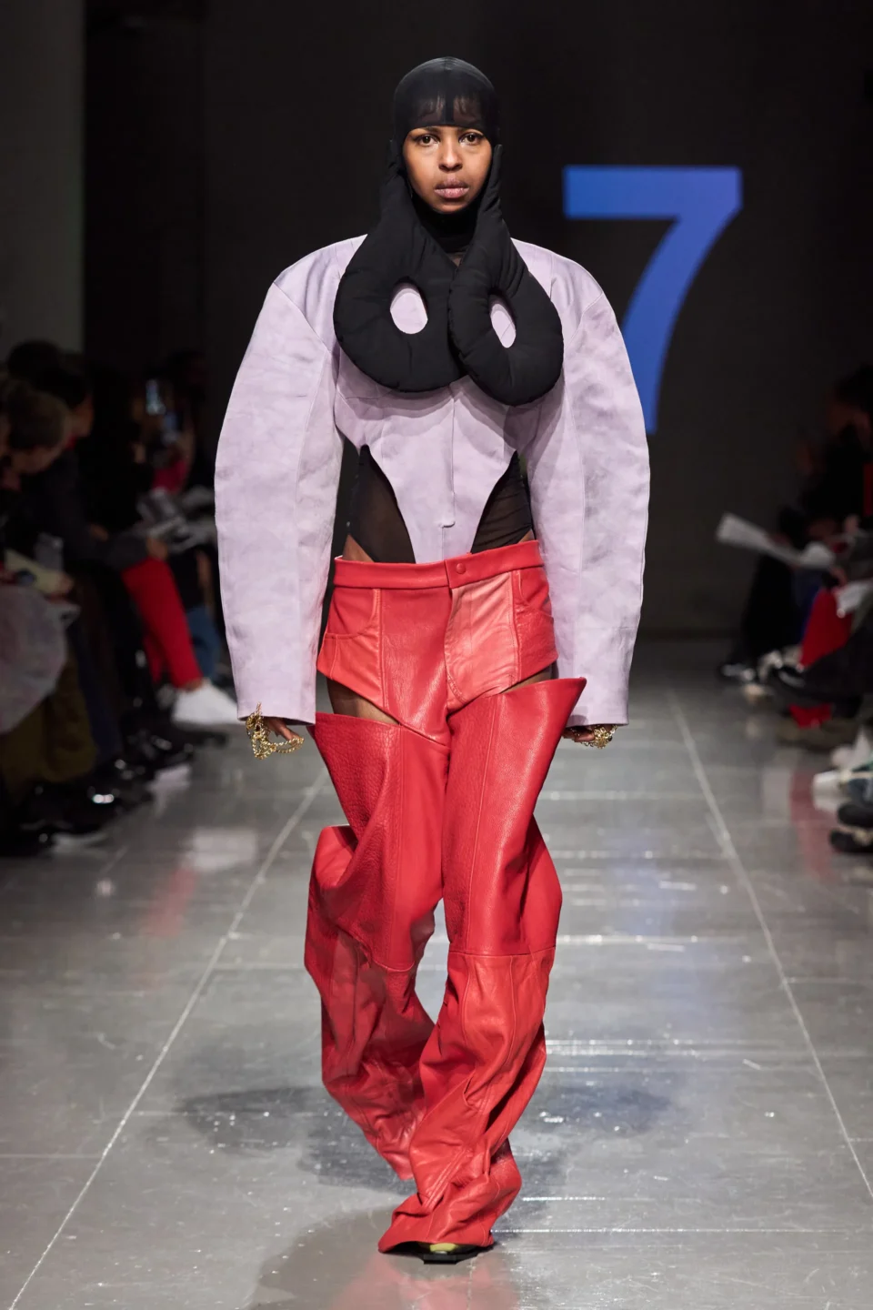 00099-central-saint-martins-fall-2023-ready-to-wear-credit-gorunway