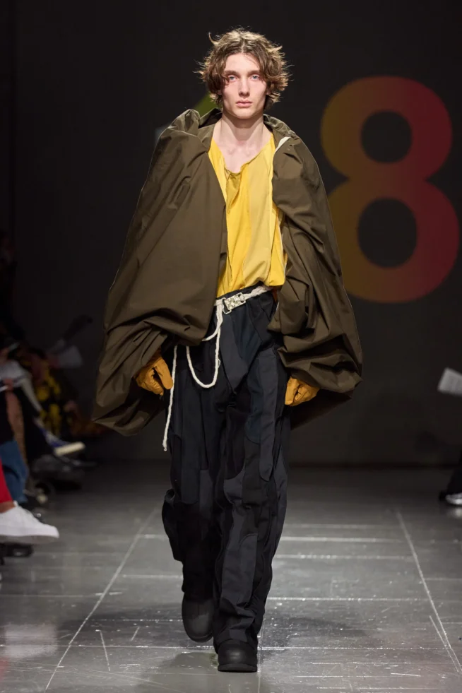 00106-central-saint-martins-fall-2023-ready-to-wear-credit-gorunway