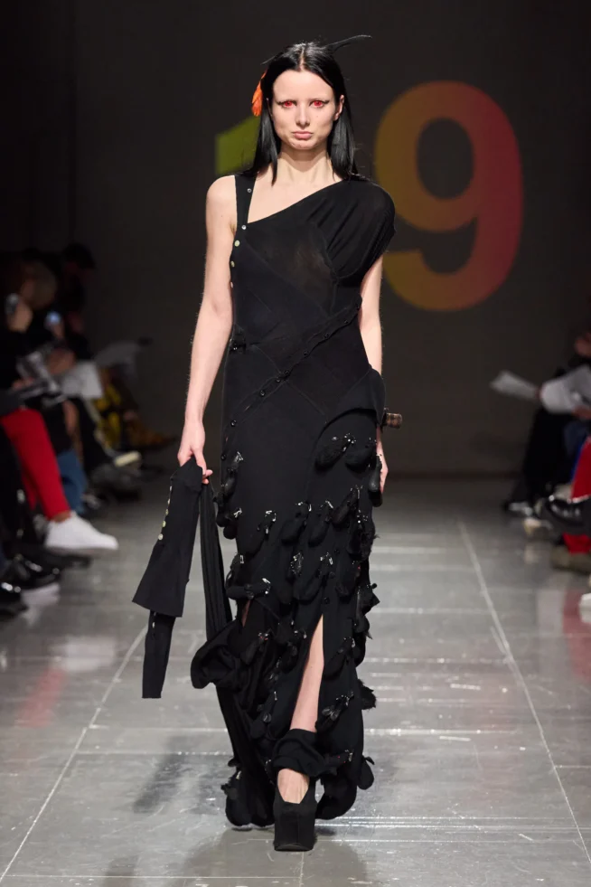 00112-central-saint-martins-fall-2023-ready-to-wear-credit-gorunway