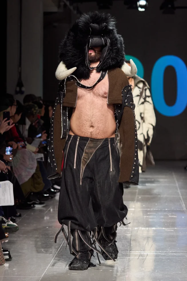00117-central-saint-martins-fall-2023-ready-to-wear-credit-gorunway