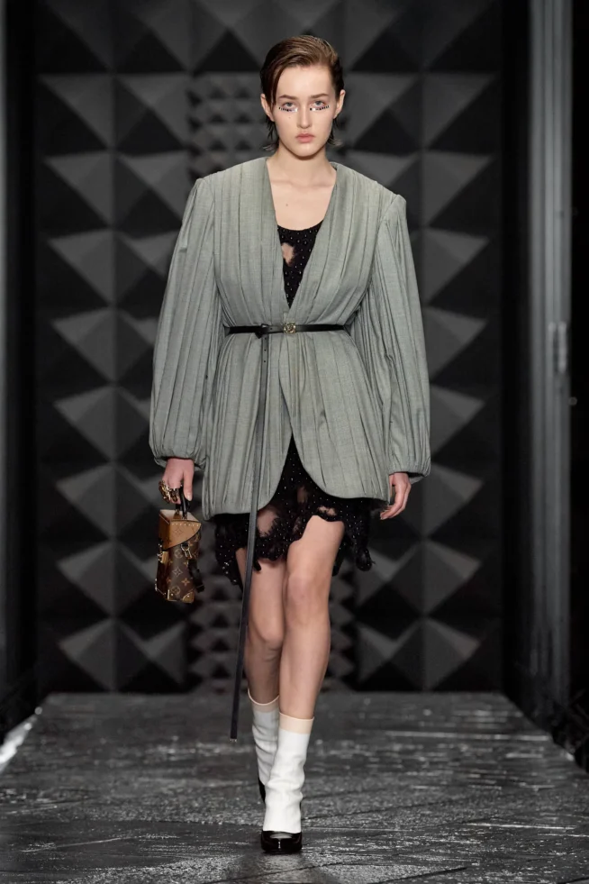 00001-louis-vuitton-fall-2023-ready-to-wear-credit-gorunway