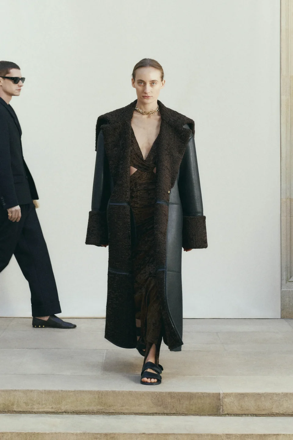 00001-nanushka-fall-2023-ready-to-wear-credit-jacqueline-landvik
