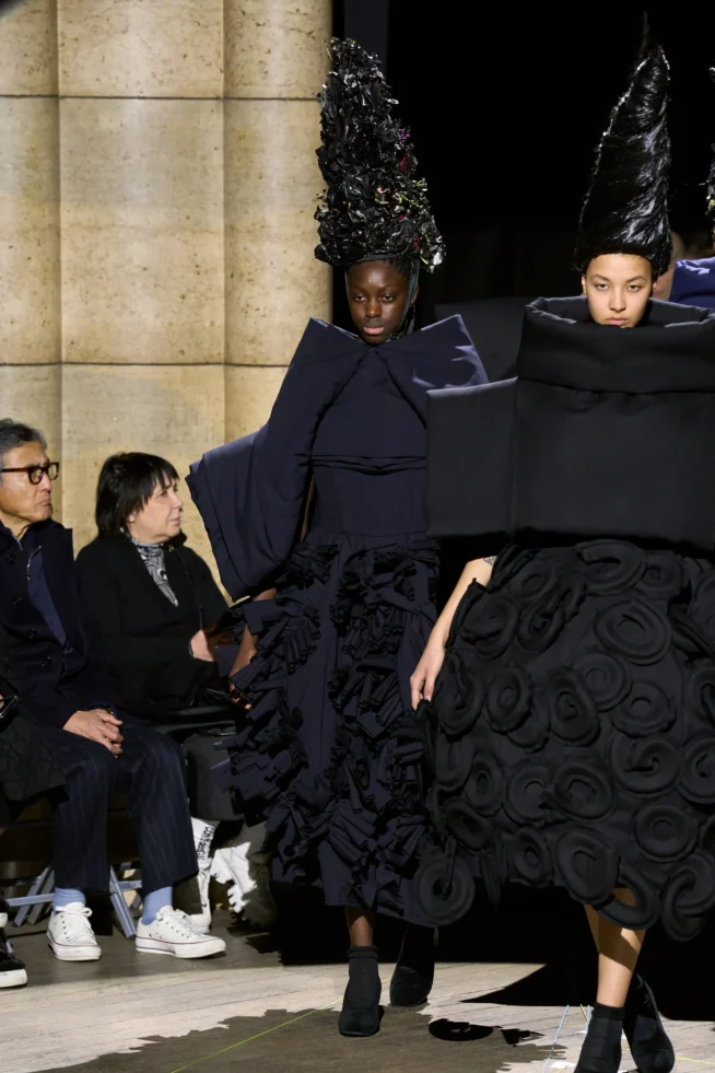 00002-comme-des-garcons-fall-2023-ready-to-wear-credit-gorunway