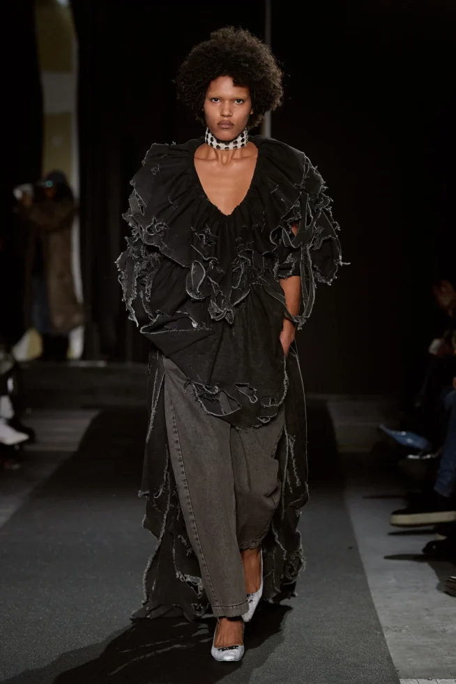 00002-vaquera-fall-2023-ready-to-wear-credit-gorunway