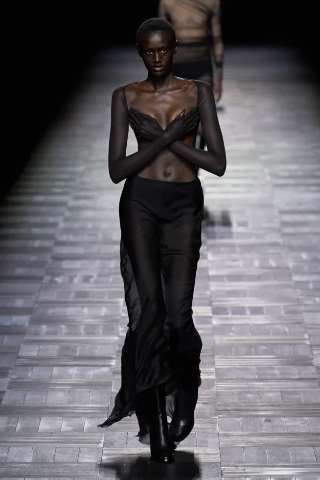 00003-ann-demeulemeester-fall-2023-ready-to-wear-credit-gorunway
