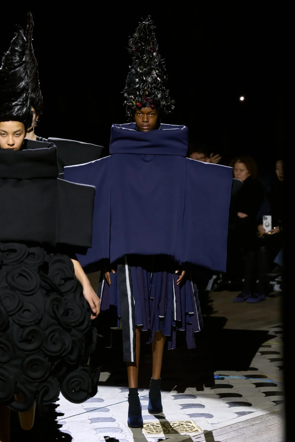 00003-comme-des-garcons-fall-2023-ready-to-wear-credit-gorunway