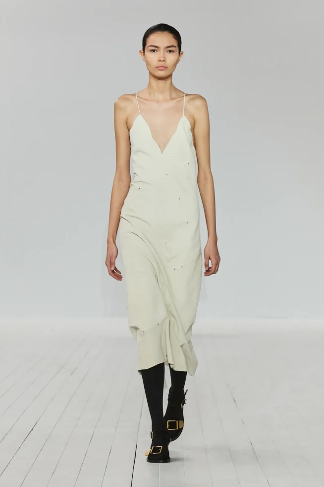 00004-chloe-fall-2023-ready-to-wear-credit-gorunway