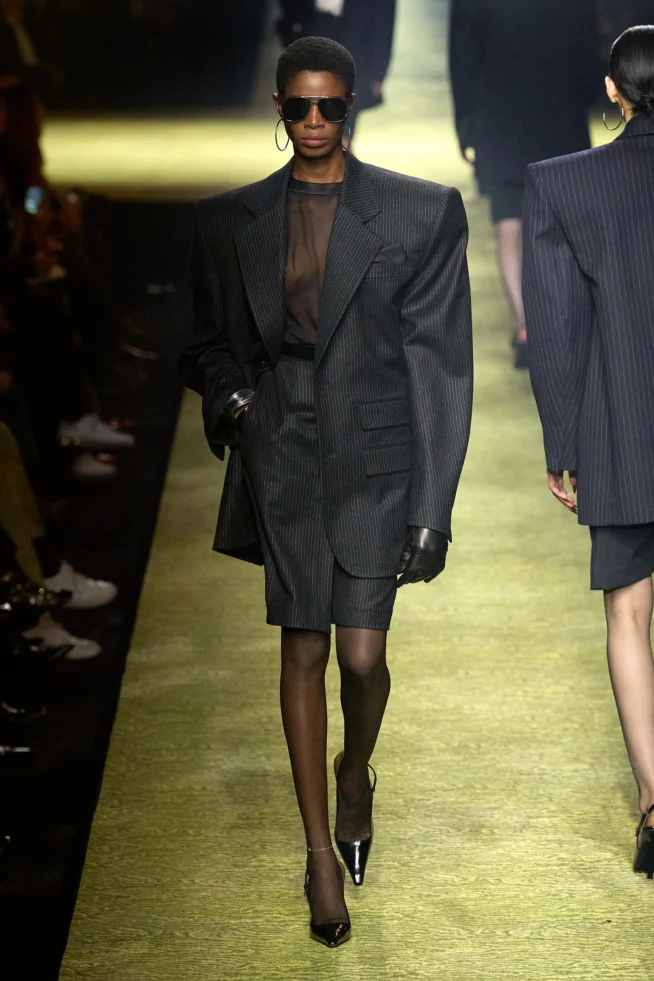 00004-saint-laurent-fall-2023-ready-to-wear-credit-gorunway