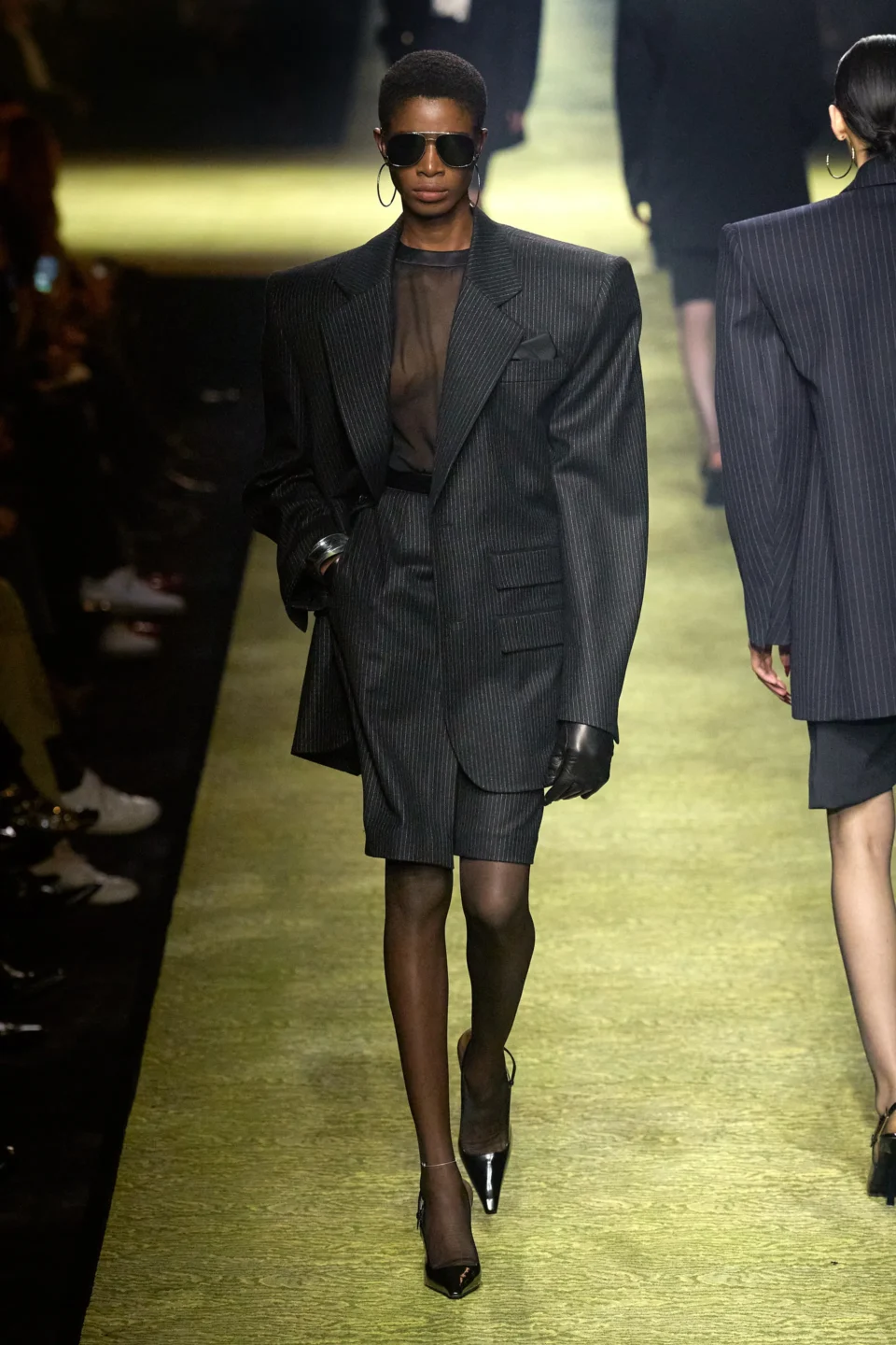 00004-saint-laurent-fall-2023-ready-to-wear-credit-gorunway