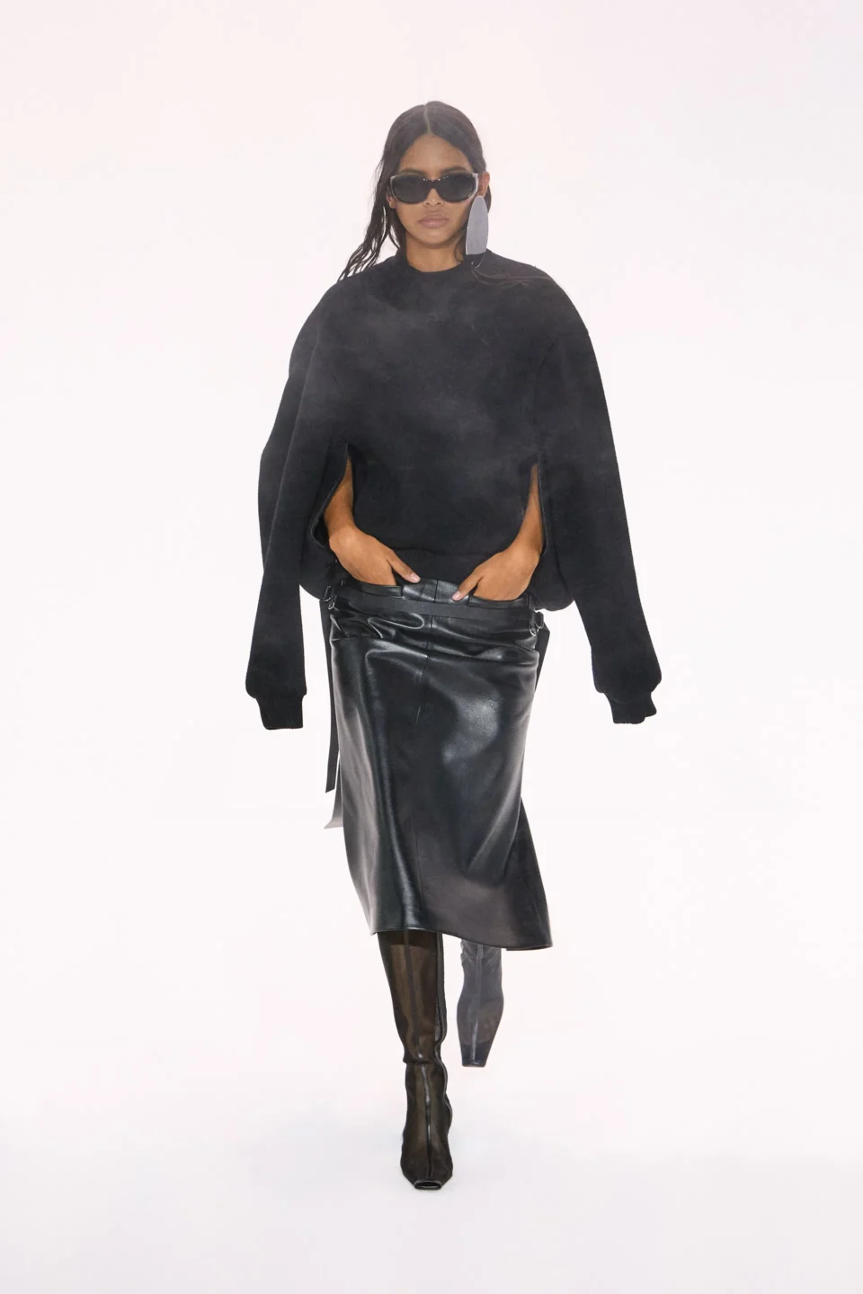 00005-courreges-fall-2023-ready-to-wear-credit-brand