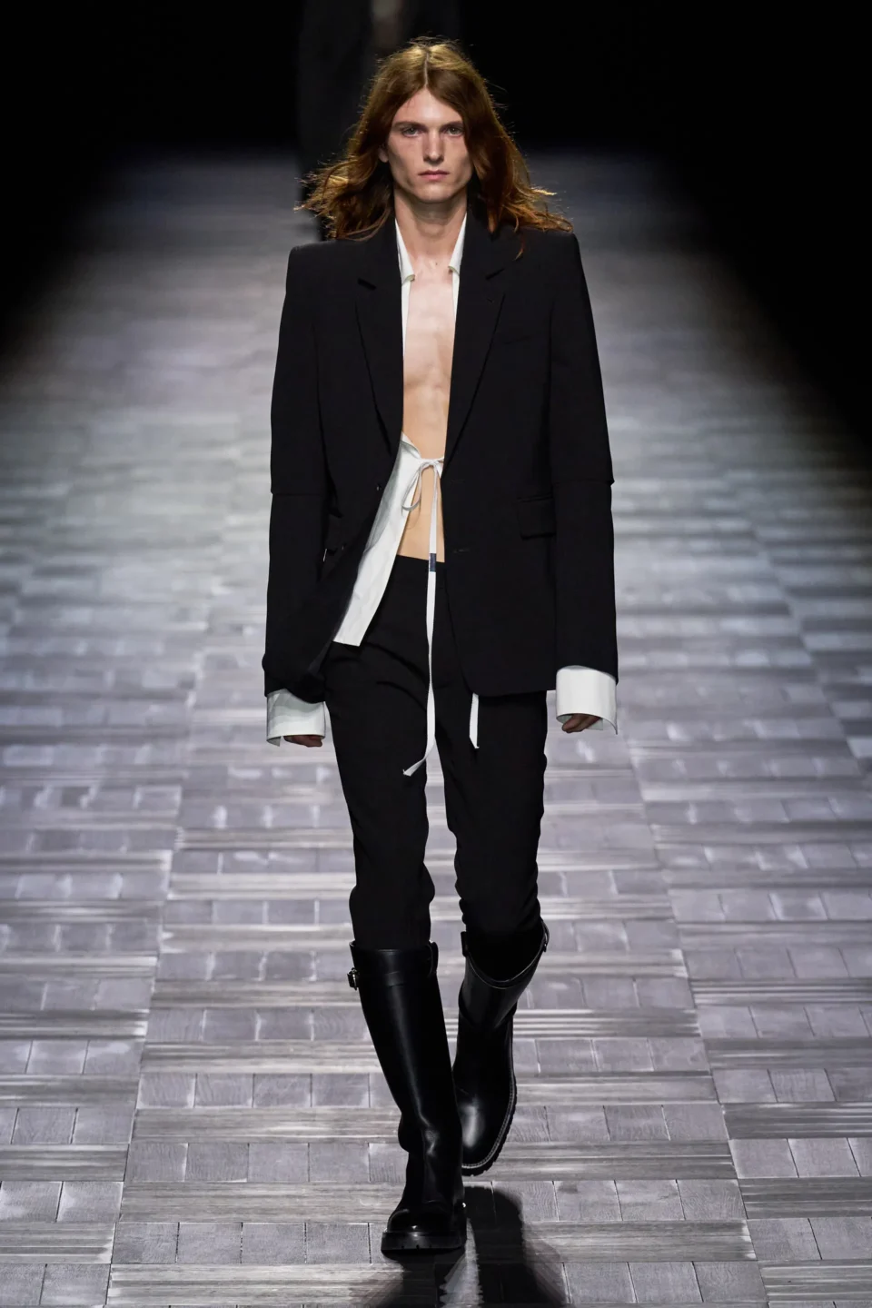 00006-ann-demeulemeester-fall-2023-ready-to-wear-credit-gorunway