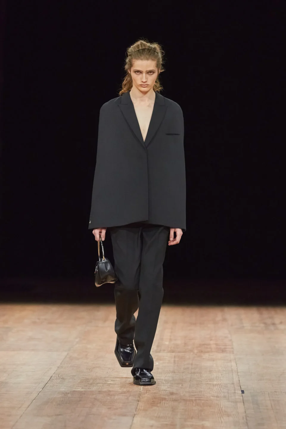 00006-coperni-fall-2023-ready-to-wear-credit-brand