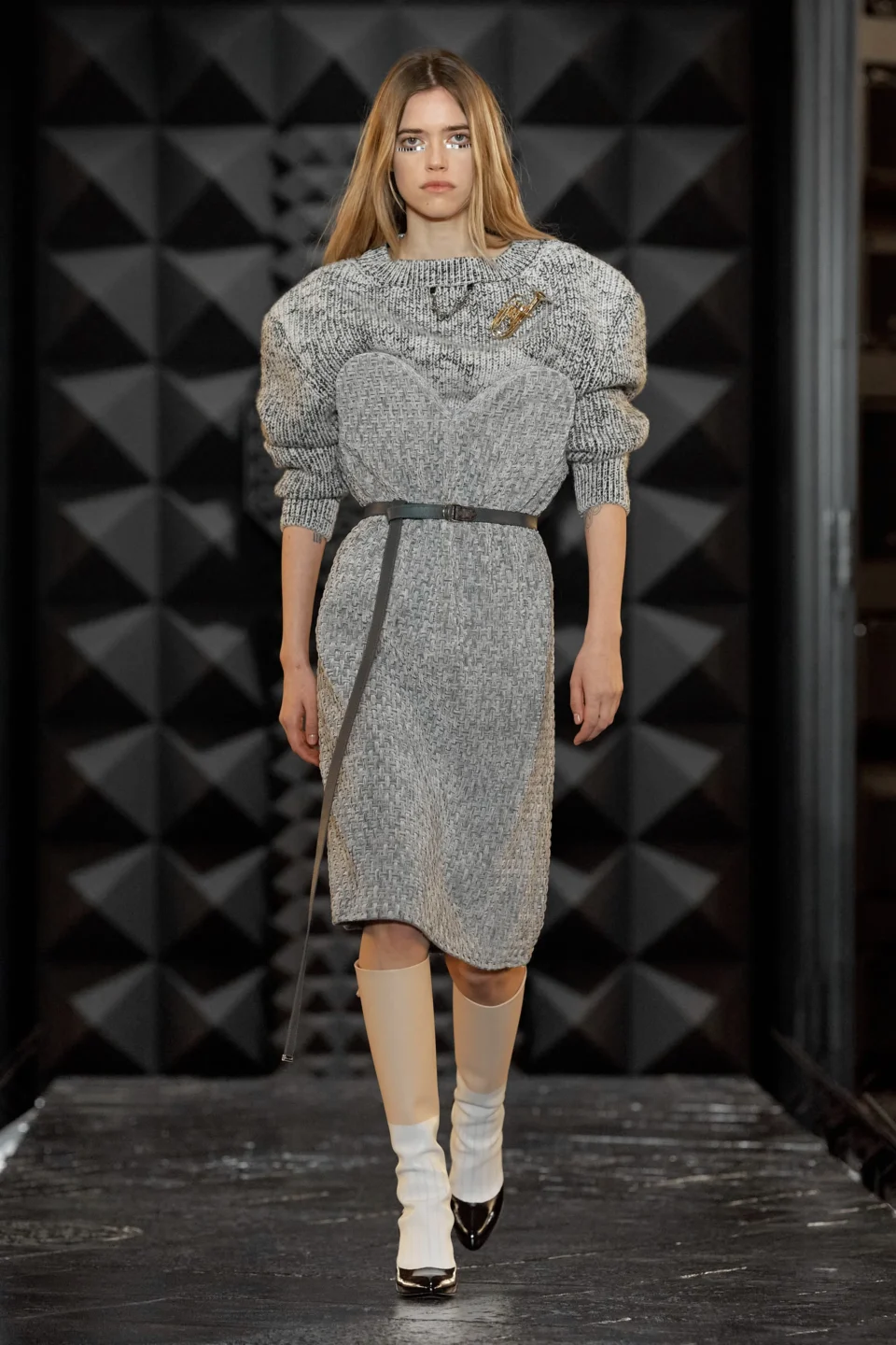 00007-louis-vuitton-fall-2023-ready-to-wear-credit-gorunway