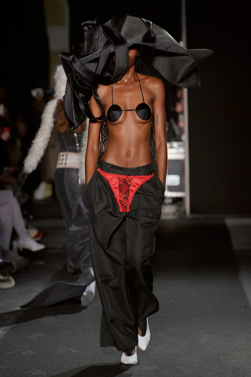 00007-vaquera-fall-2023-ready-to-wear-credit-gorunway