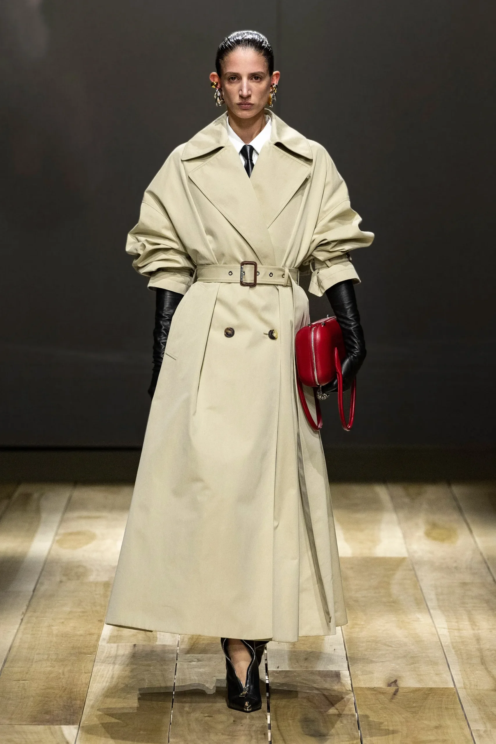 00009-alexander-mcqueen-fall-2023-ready-to-wear-credit-brand