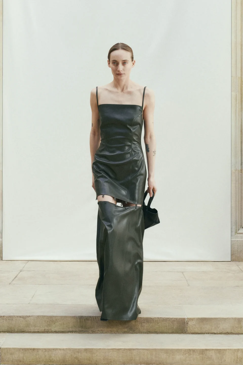 00009-nanushka-fall-2023-ready-to-wear-credit-jacqueline-landvik