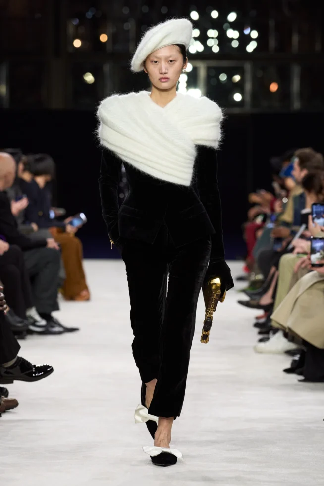 00010-balmain-fall-2023-ready-to-wear-credit-gorunway