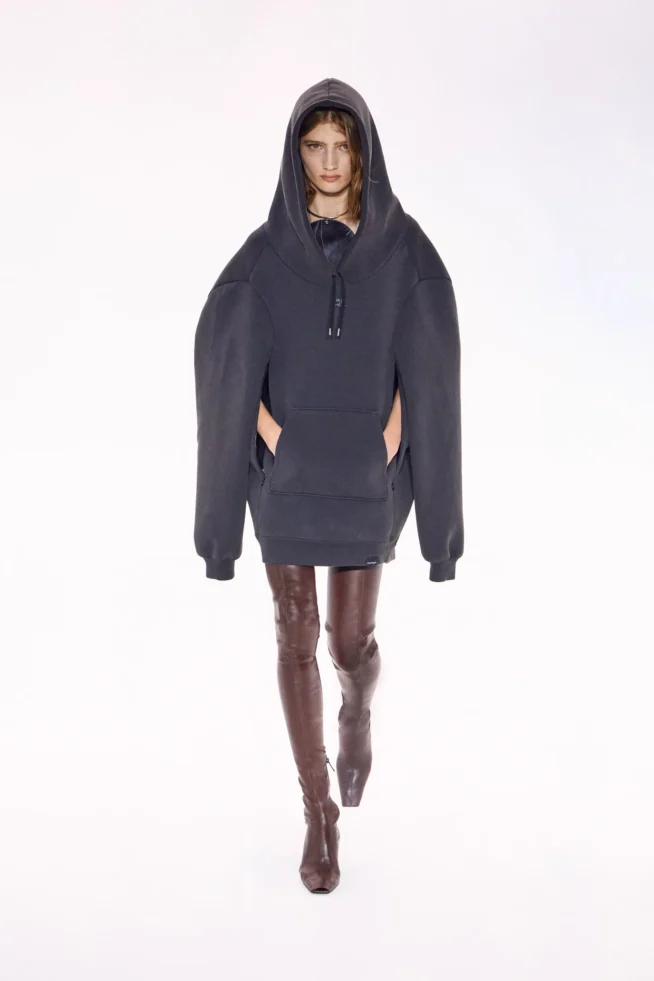 00010-courreges-fall-2023-ready-to-wear-credit-brand