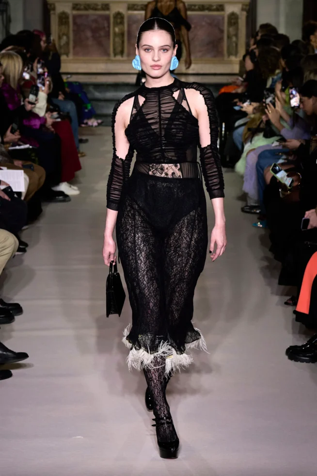 00011-ester-manas-fall-2023-ready-to-wear-credit-gorunway