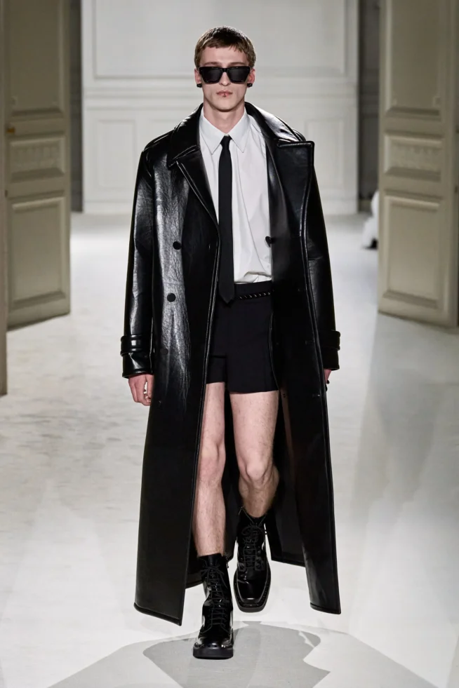 00011-valentino-fall-2023-ready-to-wear-credit-gorunway