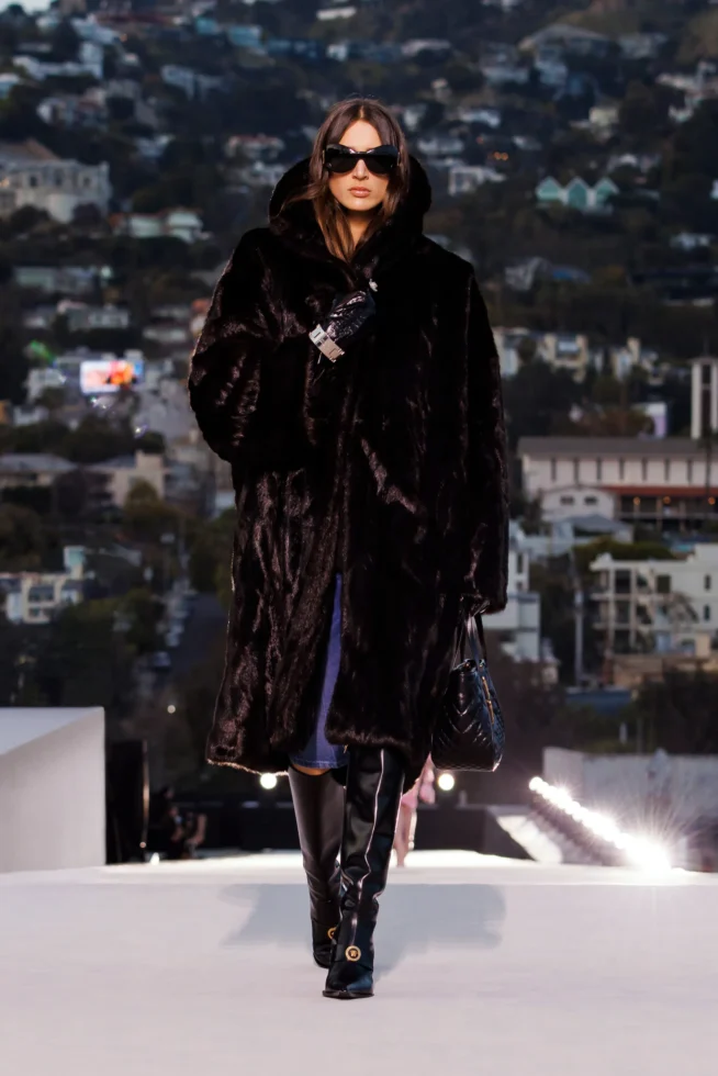 00011-versace-fall-2023-ready-to-wear-tokyo-credit-brand