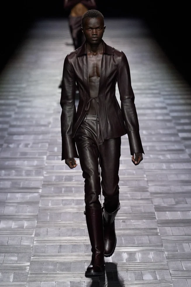 00012-ann-demeulemeester-fall-2023-ready-to-wear-credit-gorunway