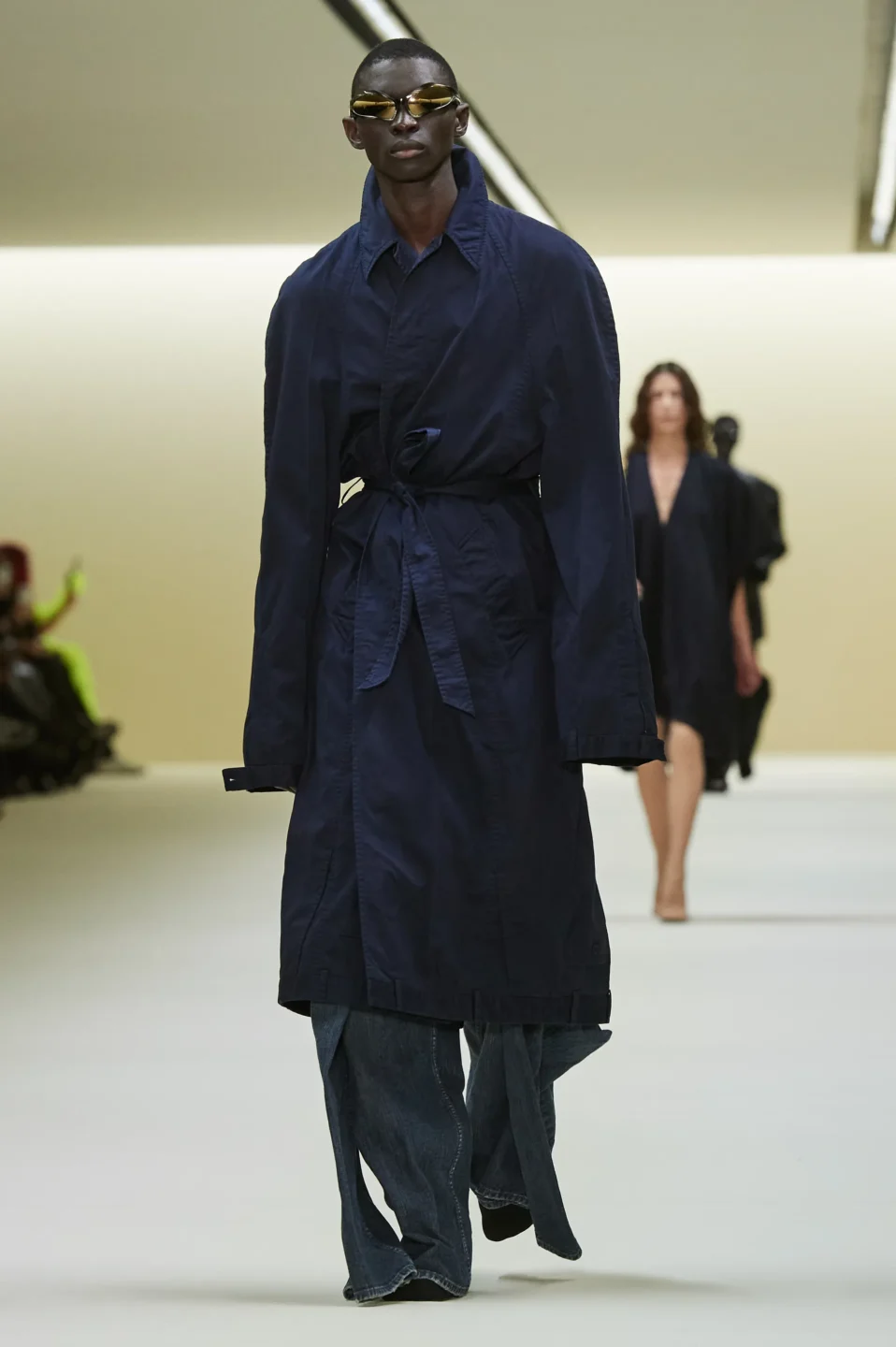00012-balenciaga-fall-2023-ready-to-wear-credit-gorunway