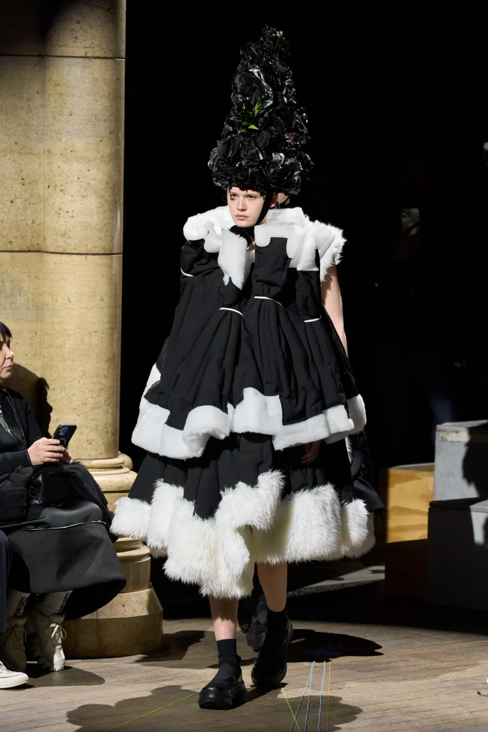00013-comme-des-garcons-fall-2023-ready-to-wear-credit-gorunway