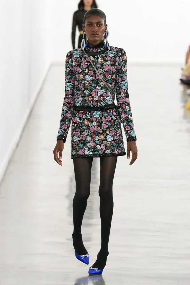 00013-giambattista-valli-fall-2023-ready-to-wear-credit-gorunway
