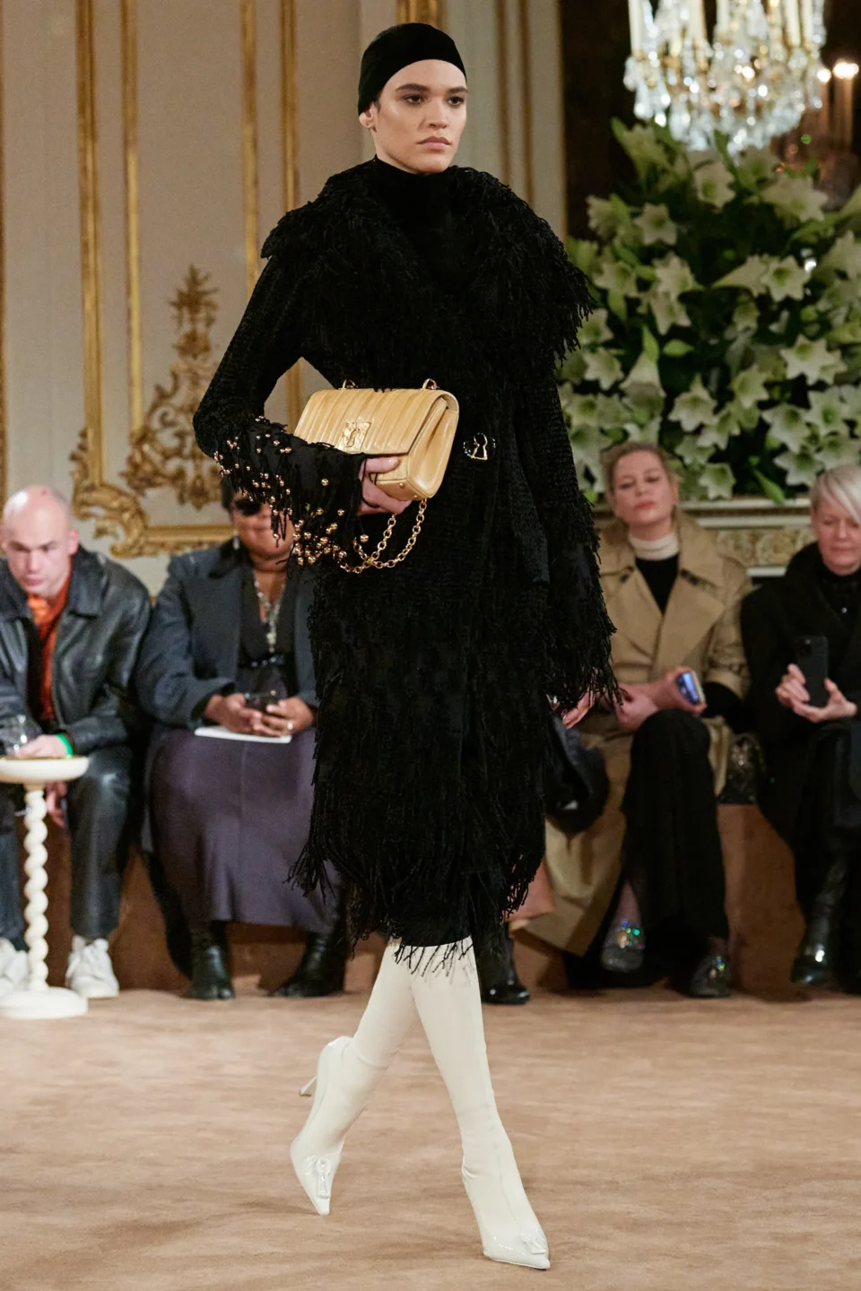 00013-schiaparelli-fall-2023-ready-to-wear-credit-gorunway
