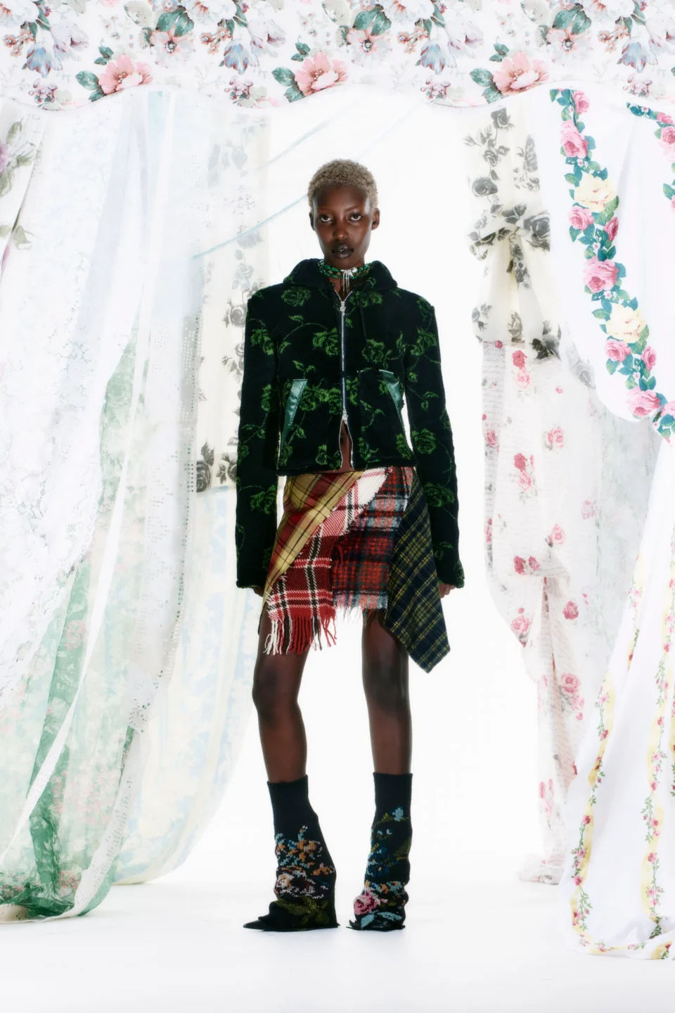 00014-rave-review-fall-2023-ready-to-wear-credit-brand