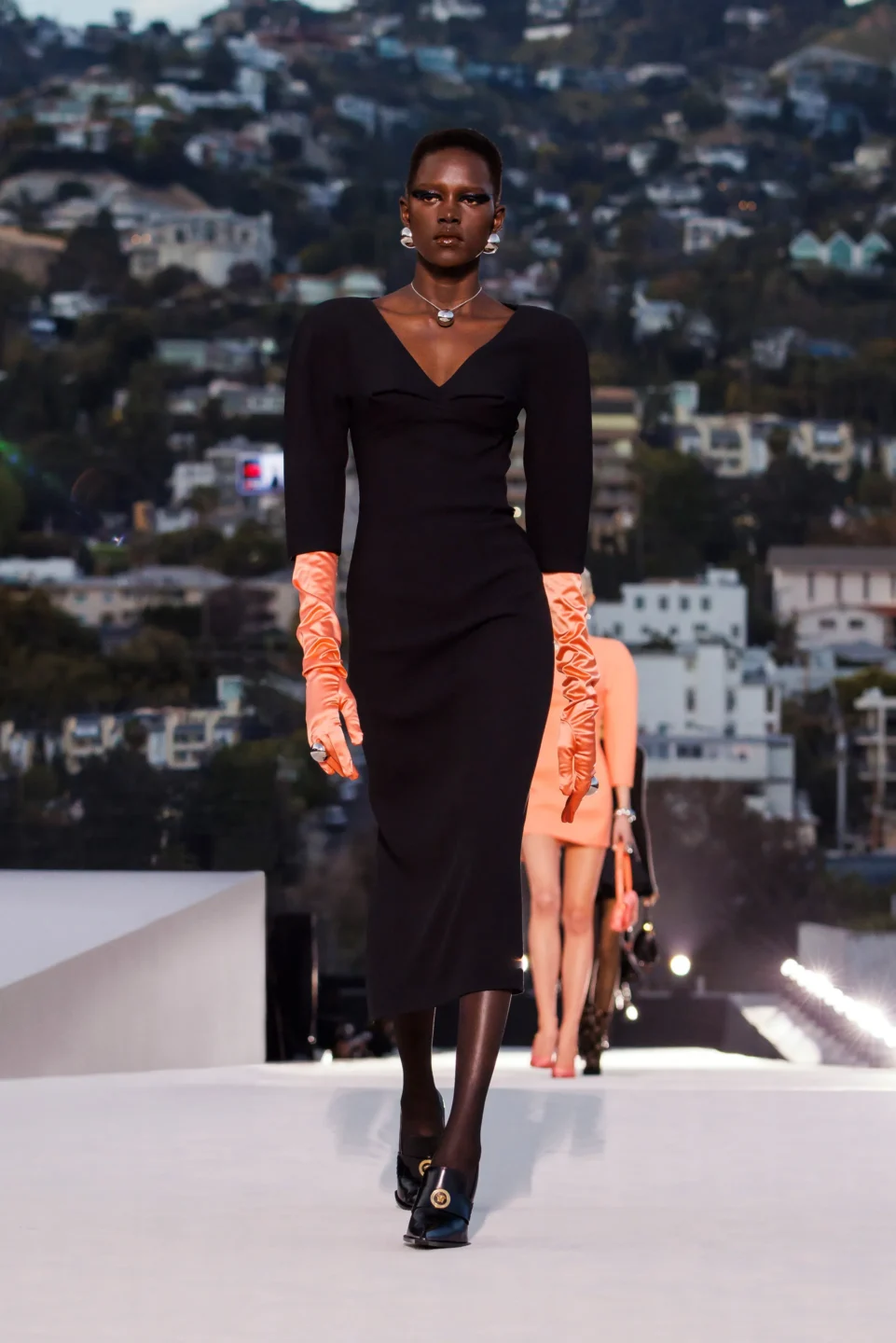 00014-versace-fall-2023-ready-to-wear-tokyo-credit-brand