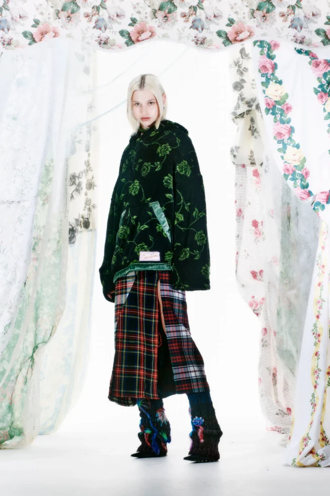 00015-rave-review-fall-2023-ready-to-wear-credit-brand