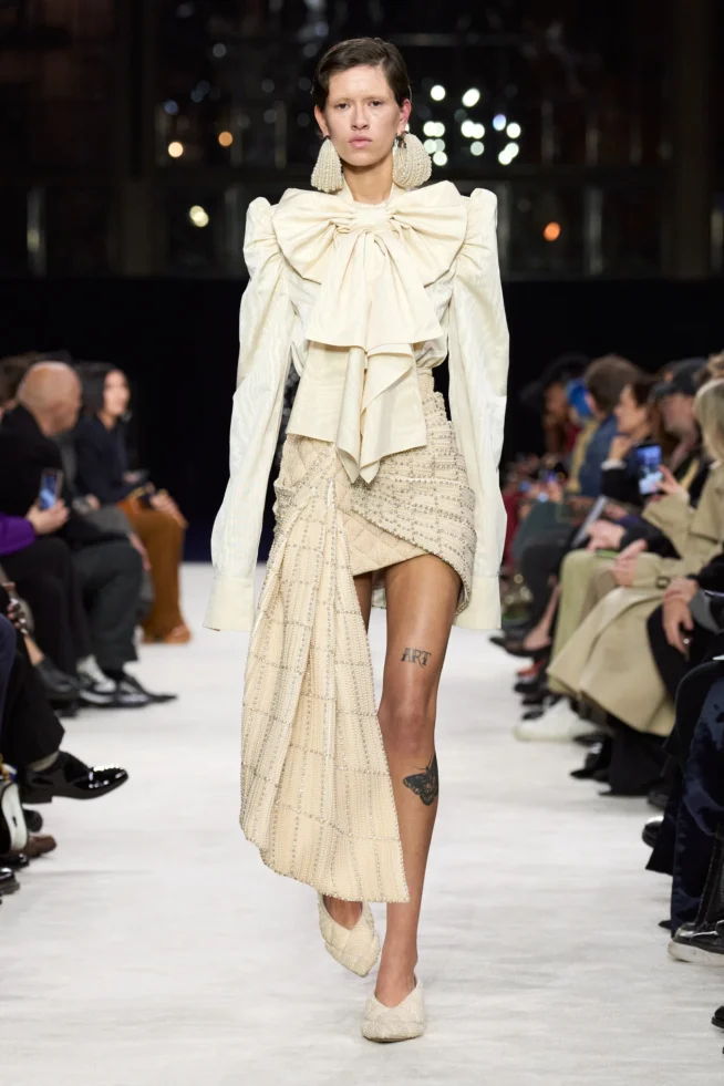 00017-balmain-fall-2023-ready-to-wear-credit-gorunway