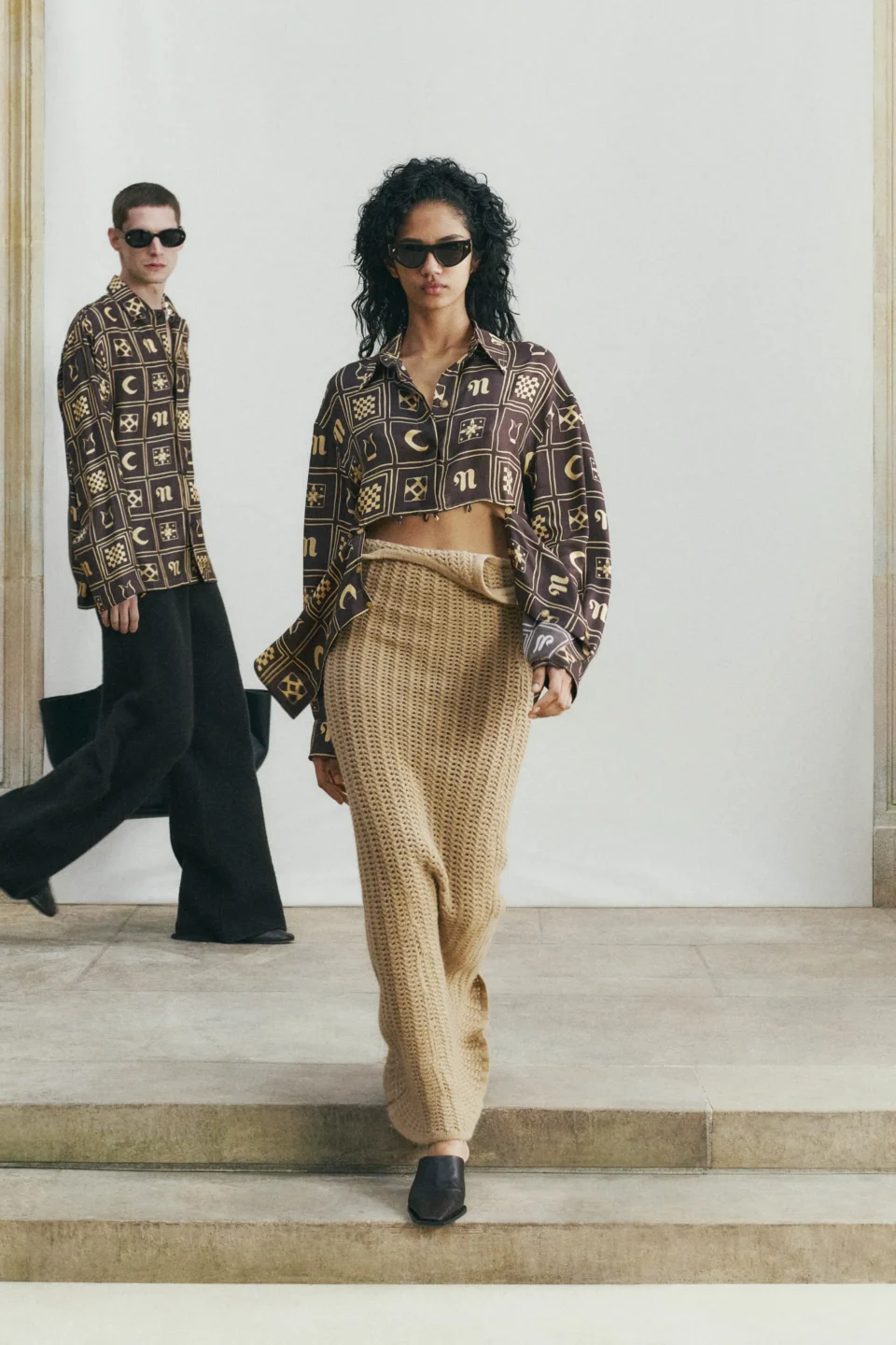 00017-nanushka-fall-2023-ready-to-wear-credit-jacqueline-landvik