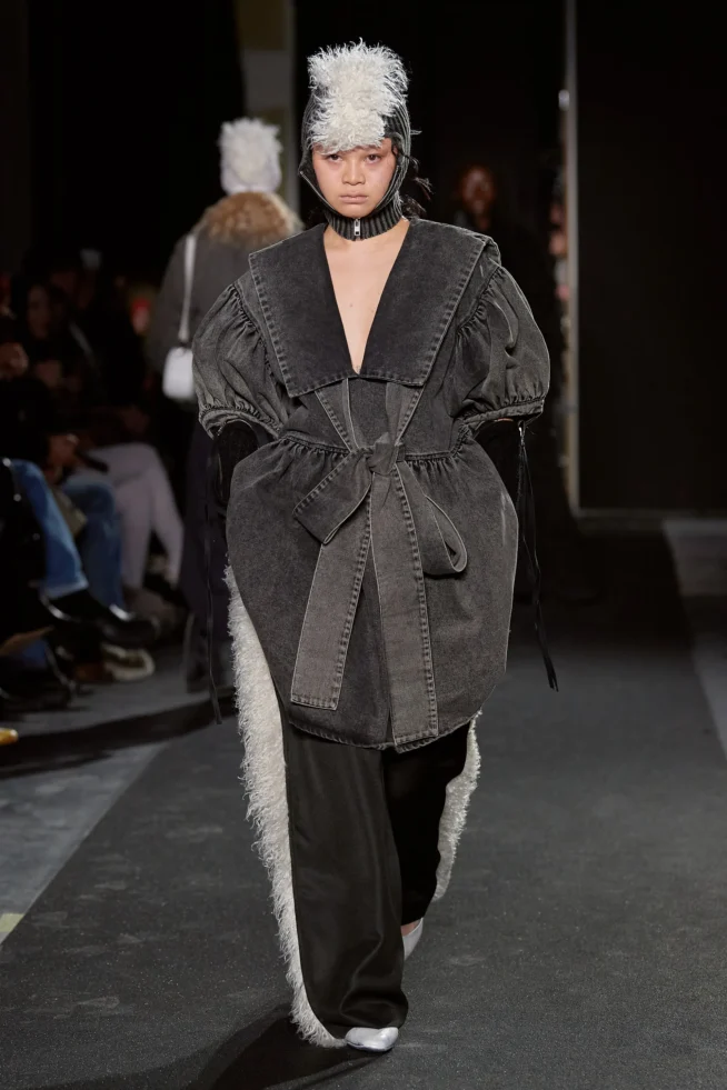 00017-vaquera-fall-2023-ready-to-wear-credit-gorunway