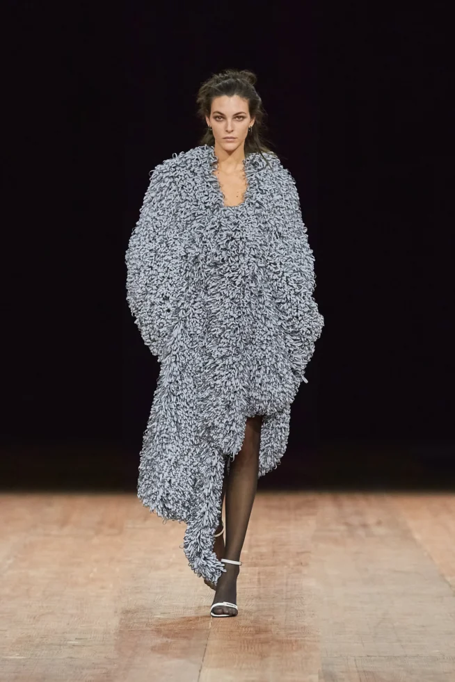 00018-coperni-fall-2023-ready-to-wear-credit-brand