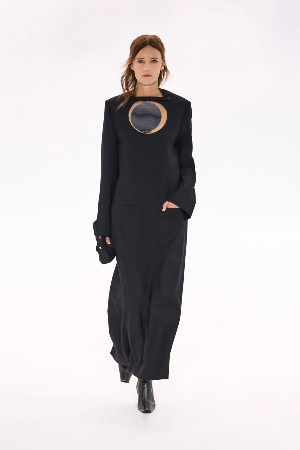 00018-courreges-fall-2023-ready-to-wear-credit-brand