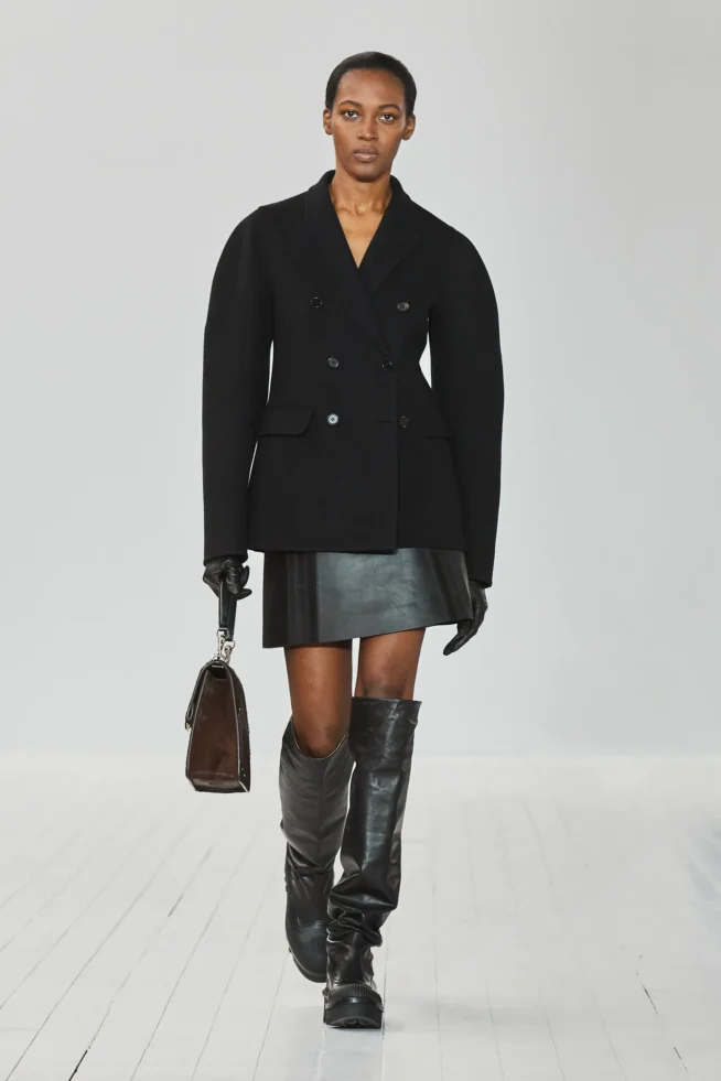 00019-chloe-fall-2023-ready-to-wear-credit-gorunway