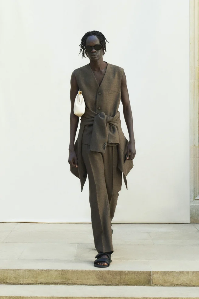 00019-nanushka-fall-2023-ready-to-wear-credit-jacqueline-landvik