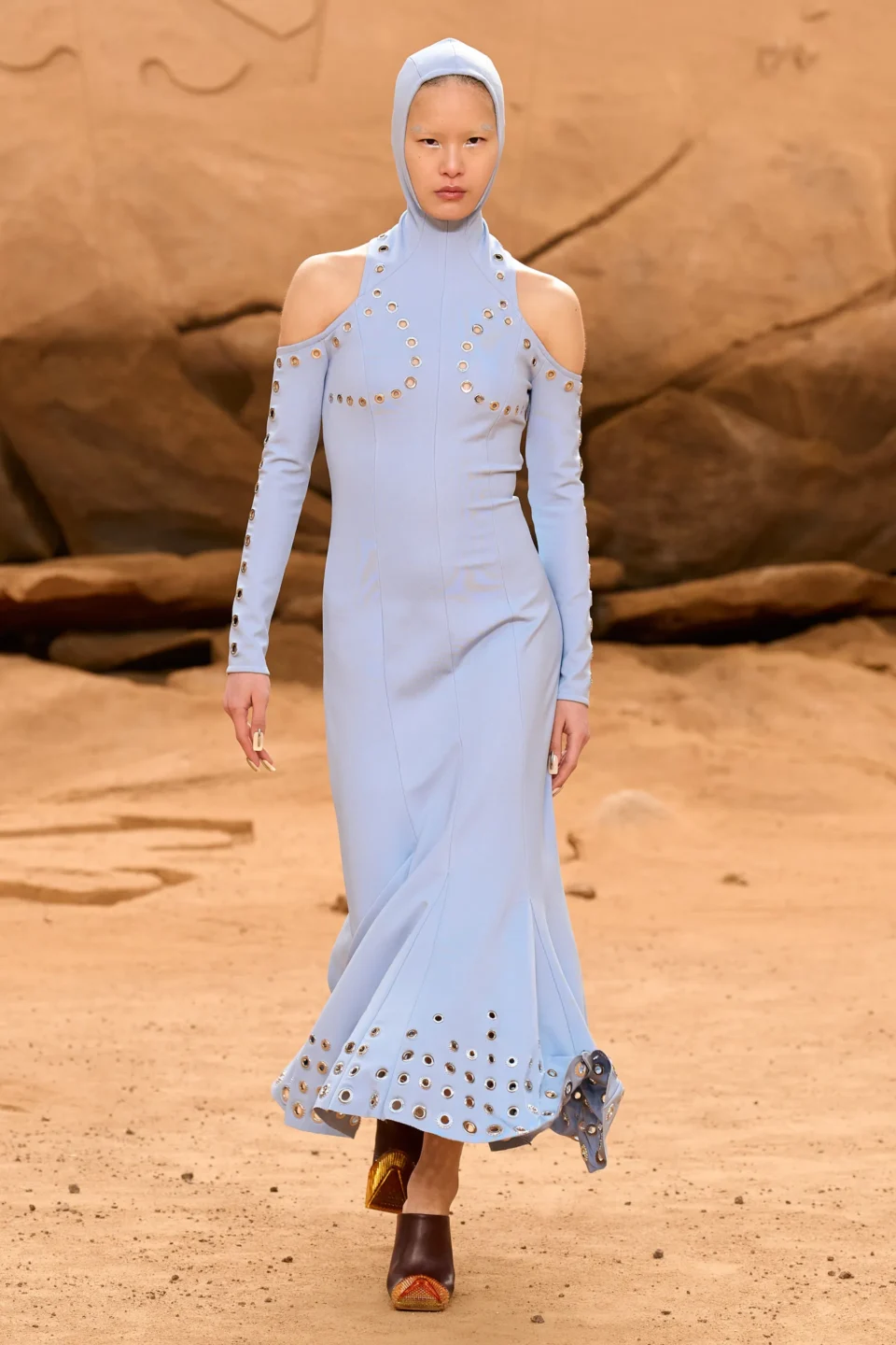 00019-off-white-fall-2023-ready-to-wear-credit-gorunway
