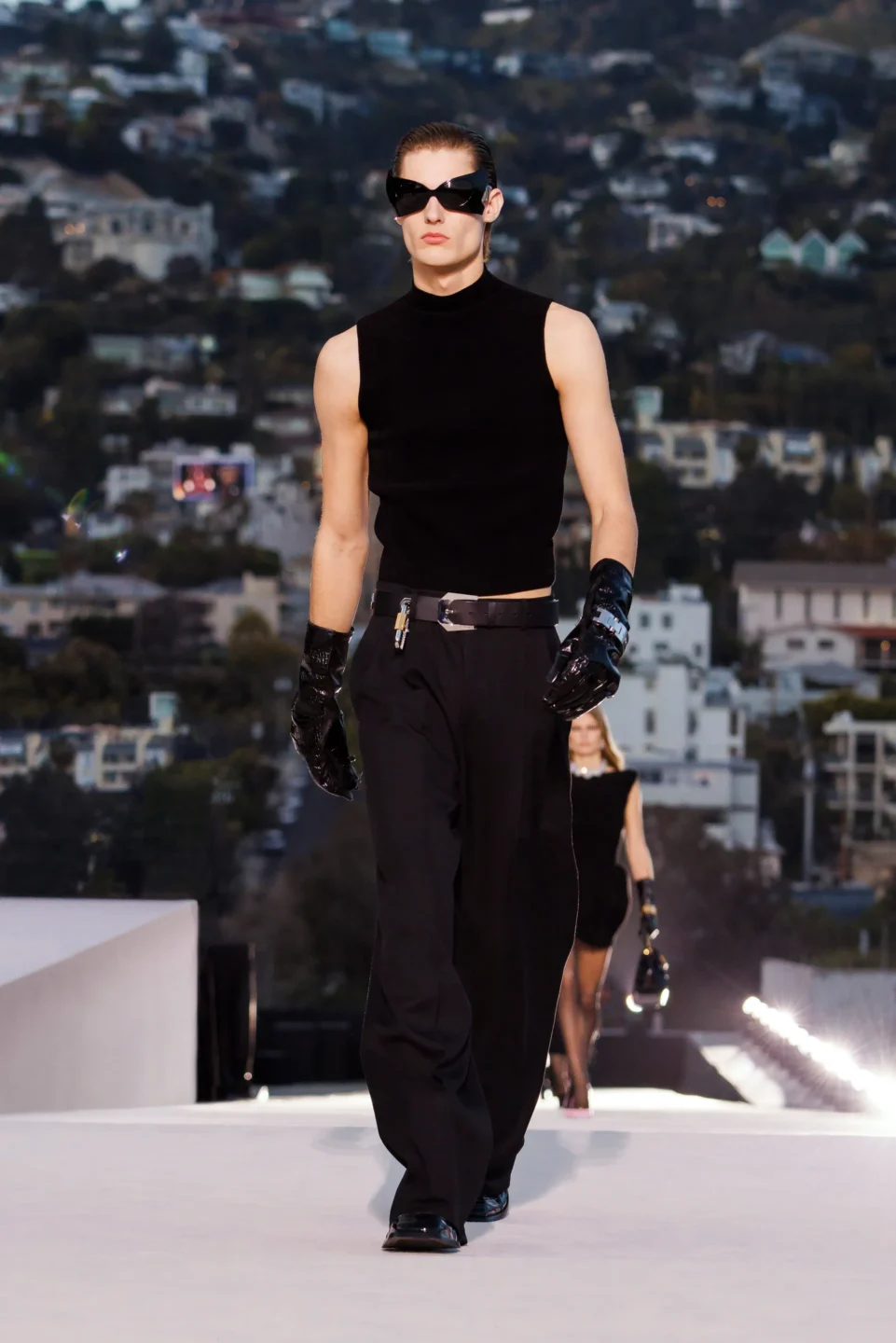 00019-versace-fall-2023-ready-to-wear-tokyo-credit-brand