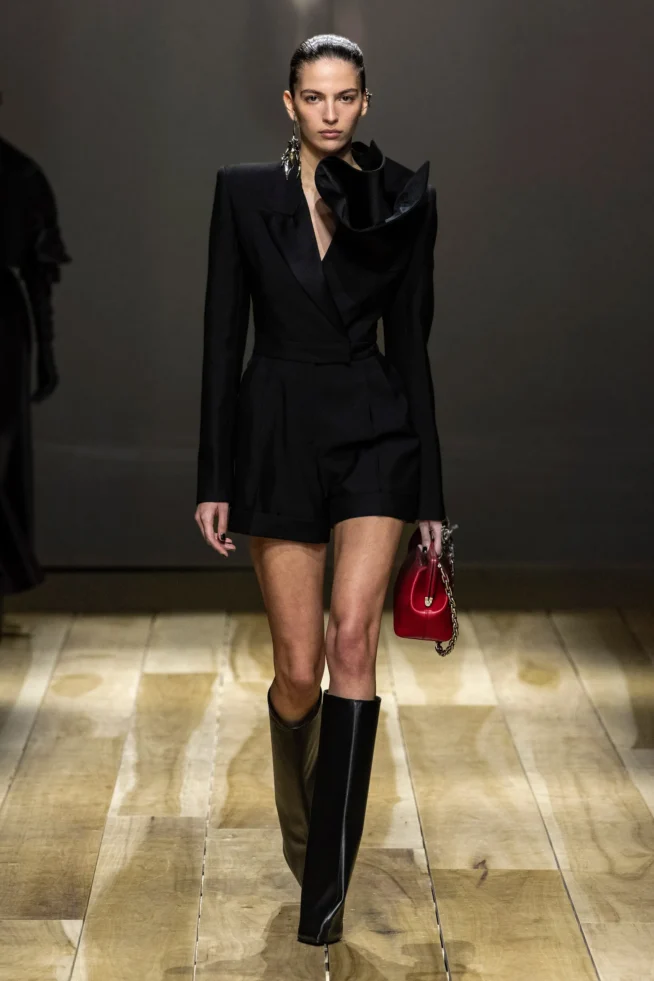 00020-alexander-mcqueen-fall-2023-ready-to-wear-credit-brand