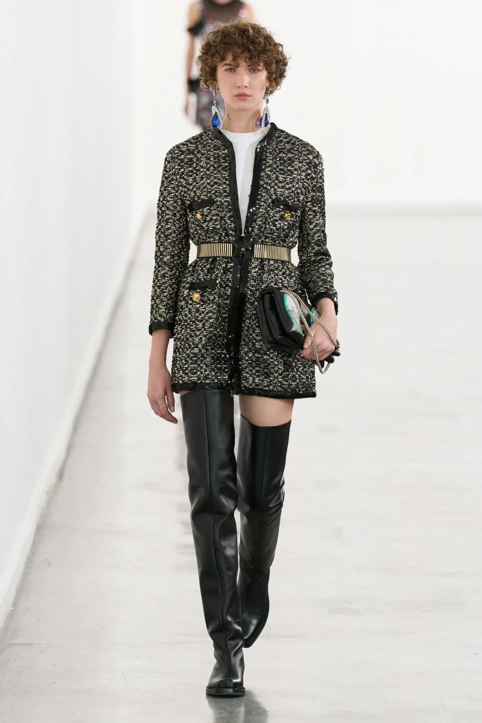 00020-giambattista-valli-fall-2023-ready-to-wear-credit-gorunway
