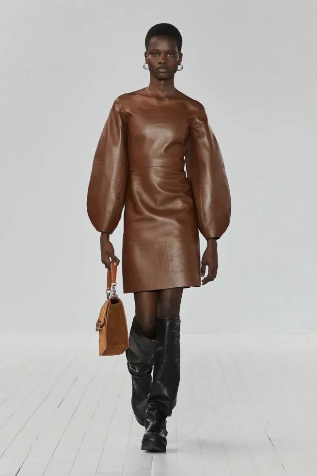 00021-chloe-fall-2023-ready-to-wear-credit-gorunway