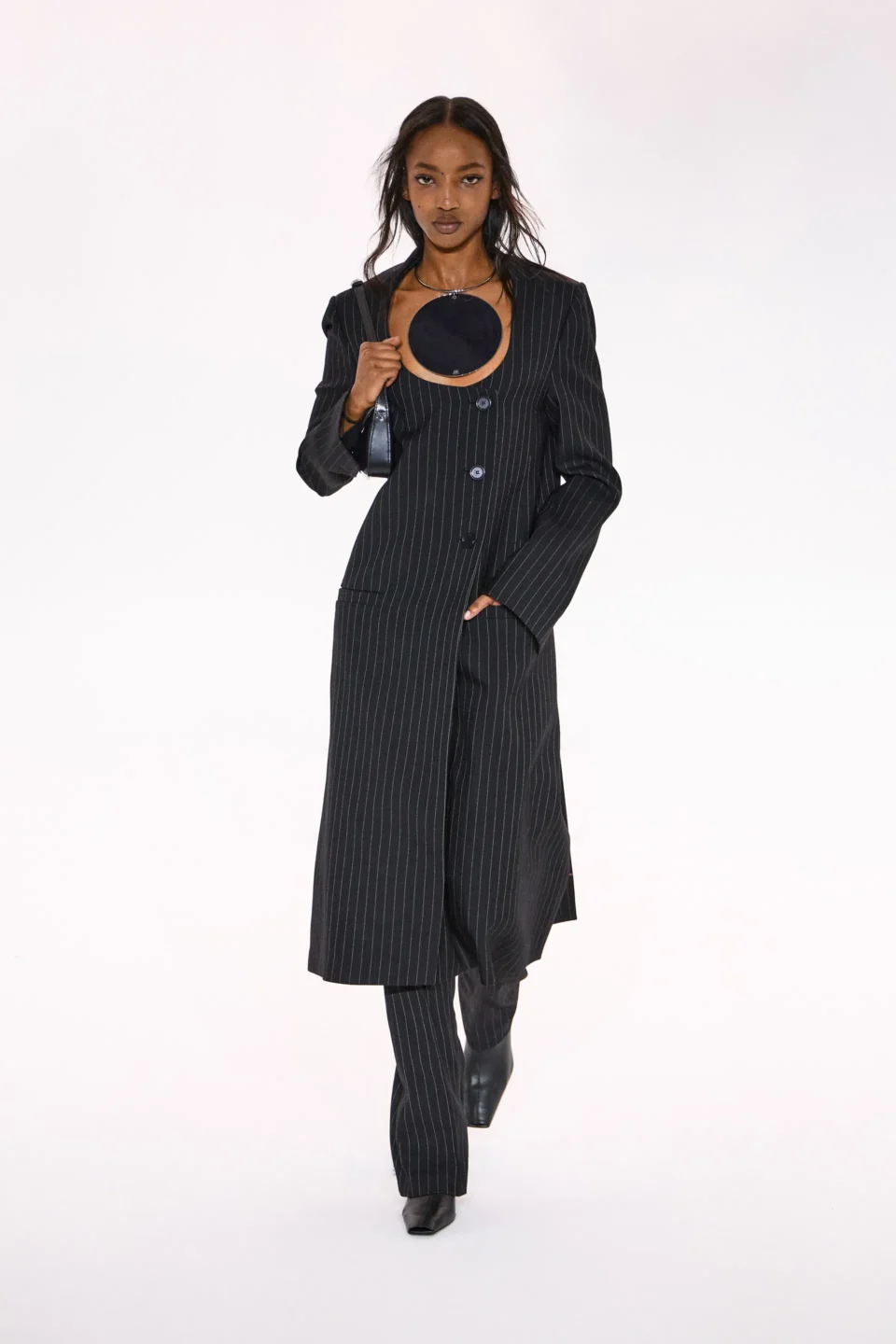 00021-courreges-fall-2023-ready-to-wear-credit-brand